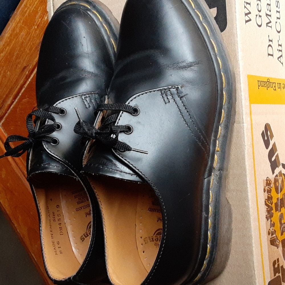 Dr. Martens Gibson Shoes View 2